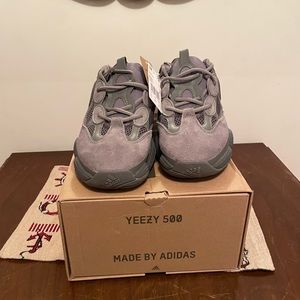 Yeezy 500 granite size 10.5